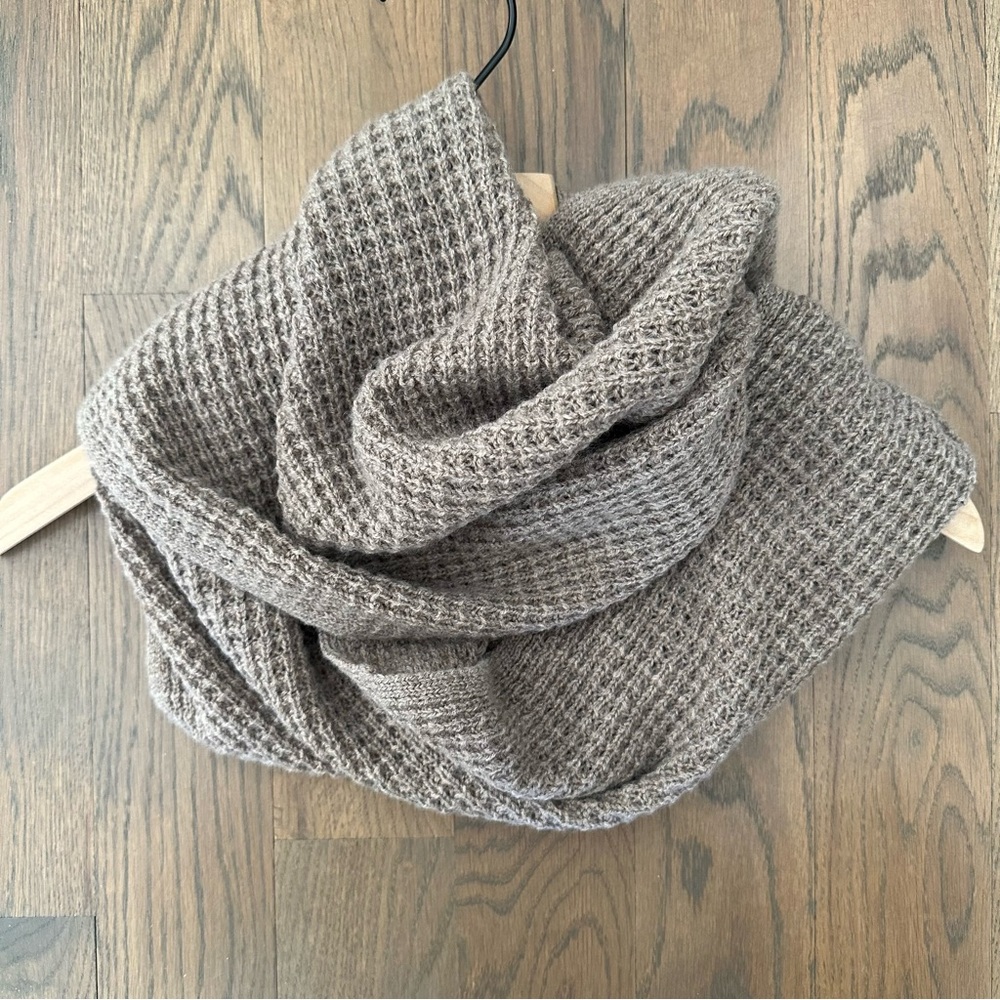 Celeste Waffle Weave Cashmere Wool Blend Infinity Scarf in Cocoa Brown 13" wide